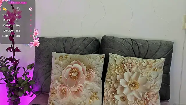 NayeCloud online show from June 2, 2026, 3:08 am