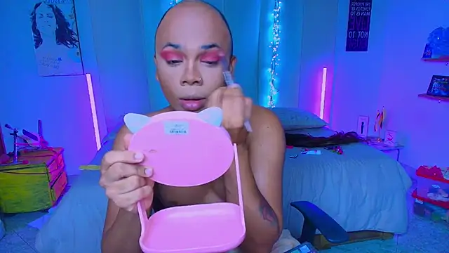 CuteRomi online show from September 27, 2025, 3:44 am