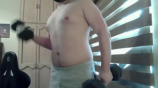 Snapshot of Himbo_fox chatting on April 30, 2026, 8:15 pm Himbo fox online show from April 30, 2026, 8:15 pm
