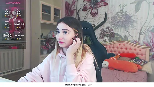 Snapshot of Viky_Love_ chatting on December 8, 2024, 6:01 am Viky Love online show from December 8, 2024, 6:01 am