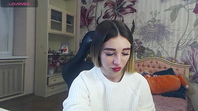 Snapshot of Viky_Love_ chatting on December 15, 2024, 5:13 am Viky Love online show from December 15, 2024, 5:13 am