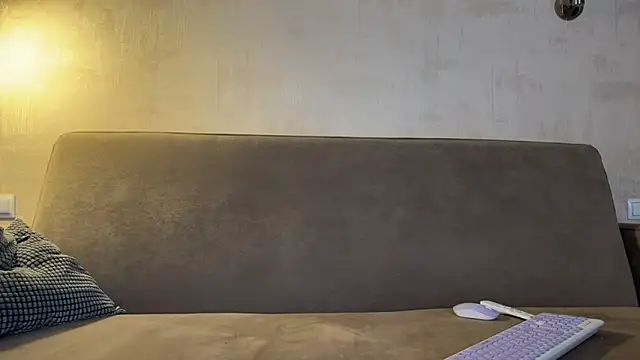 weshycouple online show from February 19, 2026, 7:10 pm