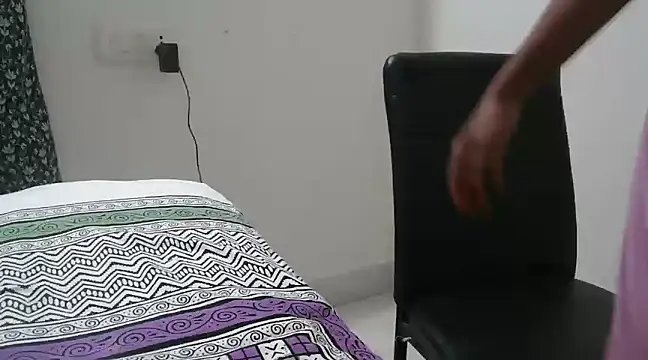 Snapshot of Rasika_Chennai69 chatting on December 15, 2024, 1:35 am Rasika Chennai69 online show from December 15, 2024, 1:35 am