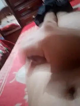 Snapshot of yahirgyui chatting on September 28, 2025, 2:06 am yahirgyui online show from September 28, 2025, 2:06 am