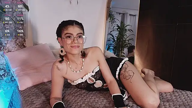 AmberMoss  online show from July 11, 2026, 5:43 am