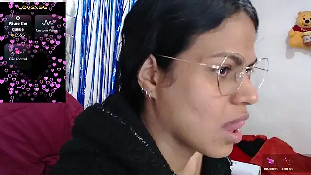 SweetAlmaa online show from October 27, 2025, 10:30 am