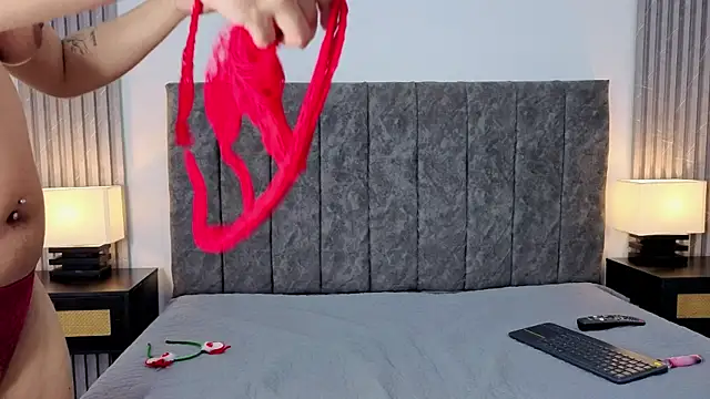 Ema Stone65 online show from December 17, 2025, 10:38 pm