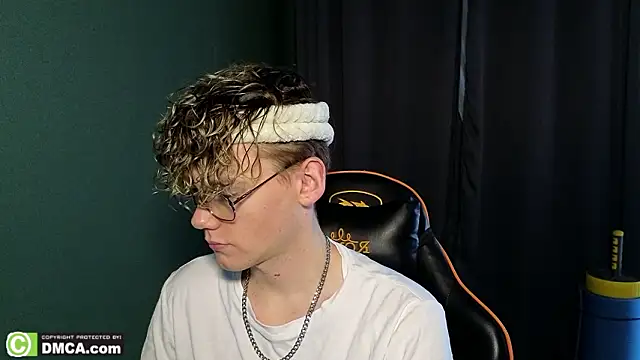 Keytaro online show from February 28, 2026, 6:14 am