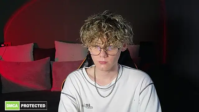 Keytaro online show from March 24, 2026, 12:21 pm