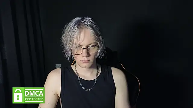 Keytaro online show from May 12, 2026, 3:20 pm
