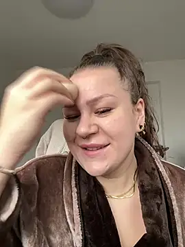 Snapshot of Fancy-Francy chatting on February 27, 2025, 9:54 am Fancy-Francy online show from February 27, 2025, 9:54 am