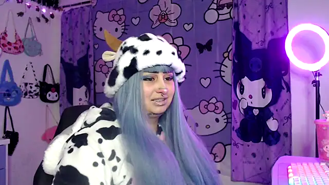 lussyevans24 online show from October 9, 2025, 5:27 am