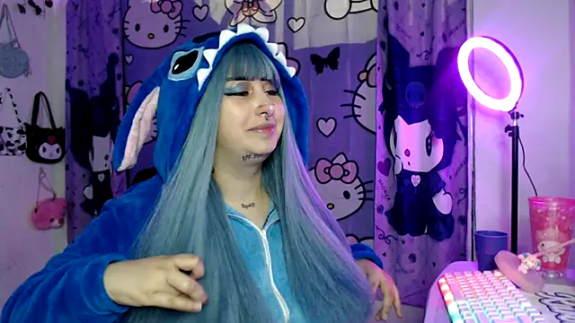 lussyevans24 online show from October 18, 2025, 6:16 am