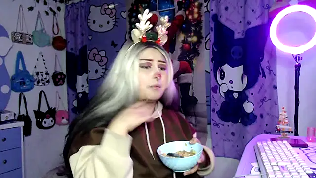 lussyevans24 online show from December 16, 2025, 3:33 am