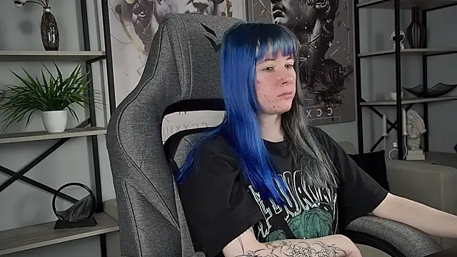 Snapshot of LexiWenford chatting on April 16, 2026, 2:56 am LexiWenford online show from April 16, 2026, 2:56 am