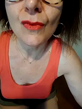 Snapshot of Viola8p chatting on September 23, 2025, 10:29 am Viola8p online show from September 23, 2025, 10:29 am