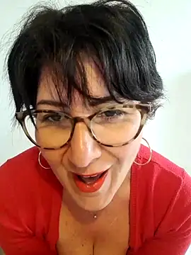 Snapshot of Viola8p chatting on April 30, 2026, 9:26 am Viola8p online show from April 30, 2026, 9:26 am