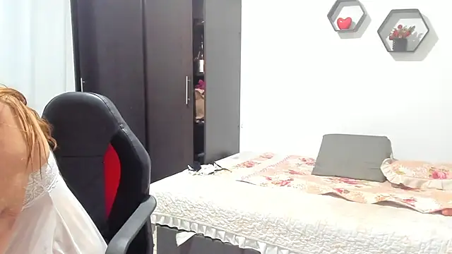 Sanddi milff online show from December 21, 2025, 1:07 pm