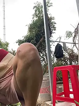 Linaannn online show from February 11, 2026, 3:00 am