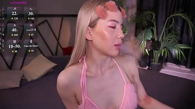 LindaThacker online show from March 31, 2026, 4:13 am