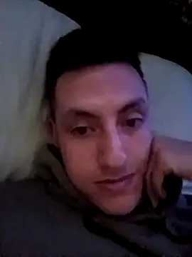 alexmoragomez online show from October 20, 2025, 4:07 pm