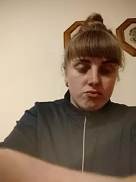 CoddessCrystal online show from February 25, 2026, 7:01 pm