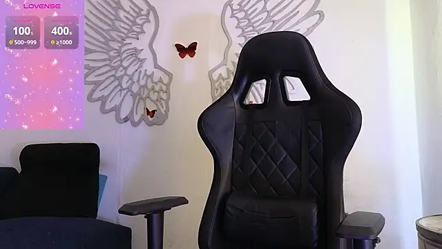 avatomas 02 online show from April 25, 2026, 9:12 pm