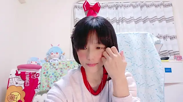 Snapshot of renapiyon8182 chatting on December 10, 2024, 5:39 am renapiyon8182 online show from December 10, 2024, 5:39 am