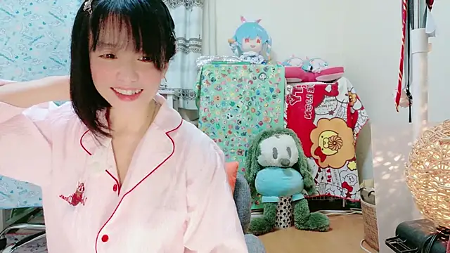 Snapshot of renapiyon8182 chatting on January 24, 2025, 7:28 pm renapiyon8182 online show from January 24, 2025, 7:28 pm