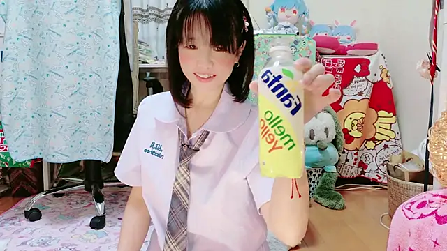 Snapshot of renapiyon8182 chatting on February 17, 2025, 7:10 pm renapiyon8182 online show from February 17, 2025, 7:10 pm