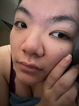 liu195874 online show from February 6, 2026, 2:27 am