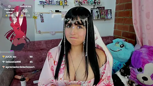 naoko kirino online show from February 3, 2026, 6:22 am