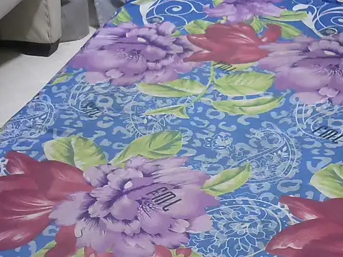 Snapshot of Sexy_wet_- chatting on September 13, 2025, 3:56 pm Sexy wet - online show from September 13, 2025, 3:56 pm