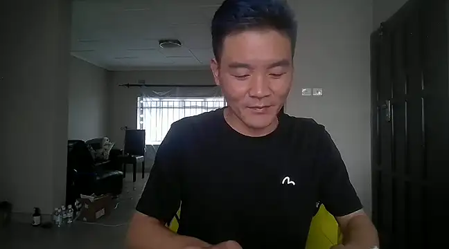 Snapshot of kisstoyousoon2024 chatting on January 2, 2025, 7:55 am kisstoyousoon2024 online show from January 2, 2025, 7:55 am