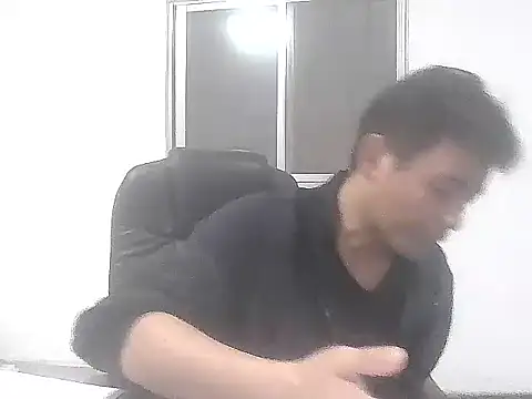 Snapshot of kisstoyousoon2024 chatting on November 11, 2025, 6:41 pm kisstoyousoon2024 online show from November 11, 2025, 6:41 pm