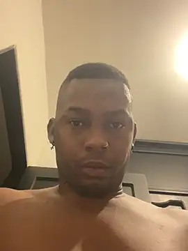 Snapshot of Destrozador415 chatting on February 12, 2026, 11:05 am Destrozador415 online show from February 12, 2026, 11:05 am