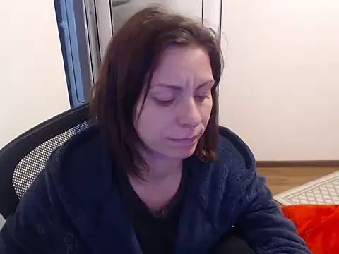 Emmatoo online show from March 3, 2026, 8:48 pm