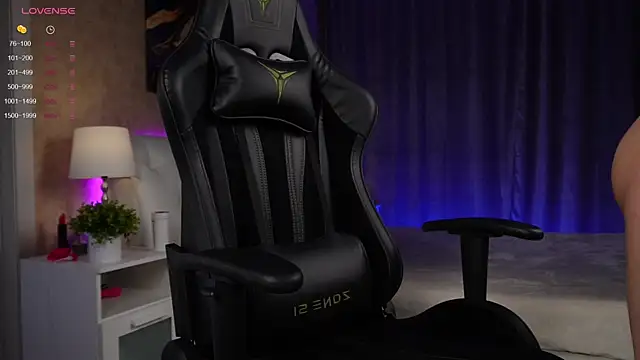 Amely Young online show from January 22, 2025, 12:48 am