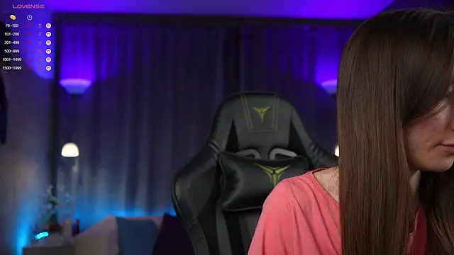 Amely Young online show from March 22, 2025, 2:37 am