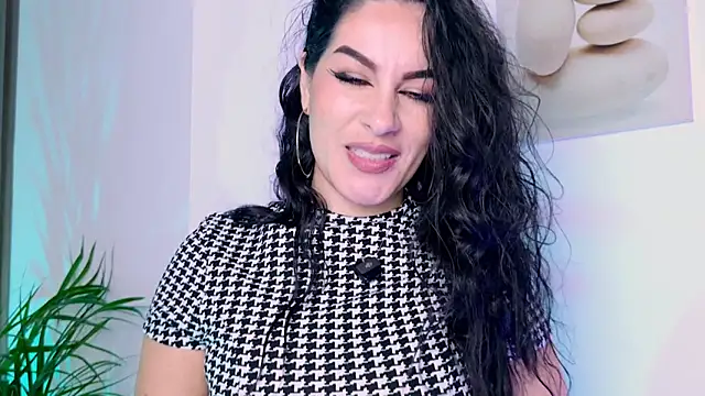 Pamela Rosal online show from April 13, 2026, 12:54 pm