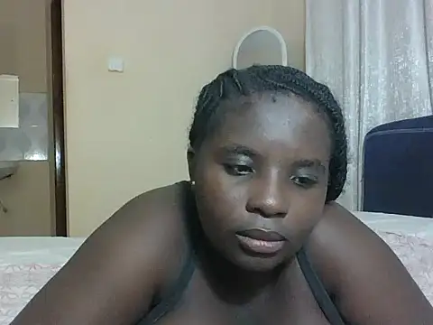 hotebbbyy online show from July 16, 2026, 4:02 pm