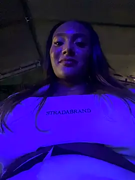 KyaraMiller online show from January 4, 2025, 6:52 am