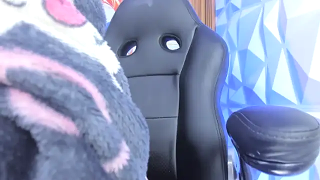 Snapshot of meribeth303av chatting on February 26, 2026, 11:26 pm meribeth303av online show from February 26, 2026, 11:26 pm