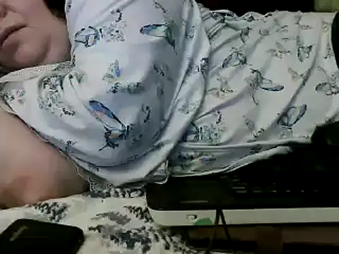 WHITEDAROSE online show from January 13, 2025, 7:10 pm