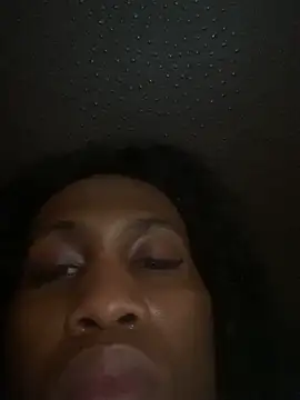 Snapshot of Moorella1 chatting on March 27, 2026, 1:44 am Moorella1 online show from March 27, 2026, 1:44 am