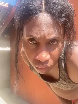 Snapshot of Moorella1 chatting on April 10, 2026, 8:52 am Moorella1 online show from April 10, 2026, 8:52 am