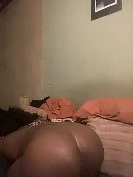 Snapshot of Moorella1 chatting on April 13, 2026, 4:40 am Moorella1 online show from April 13, 2026, 4:40 am