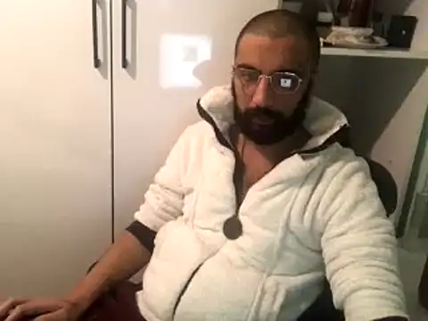 Snapshot of MasterKARATASSAKK chatting on March 2, 2025, 5:47 pm MasterKARATASSAKK online show from March 2, 2025, 5:47 pm