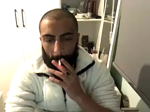 Snapshot of MasterKARATASSAKK chatting on March 20, 2025, 5:36 pm MasterKARATASSAKK online show from March 20, 2025, 5:36 pm