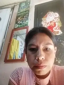 Snapshot of Alanagracia chatting on December 17, 2025, 1:06 pm Alanagracia online show from December 17, 2025, 1:06 pm